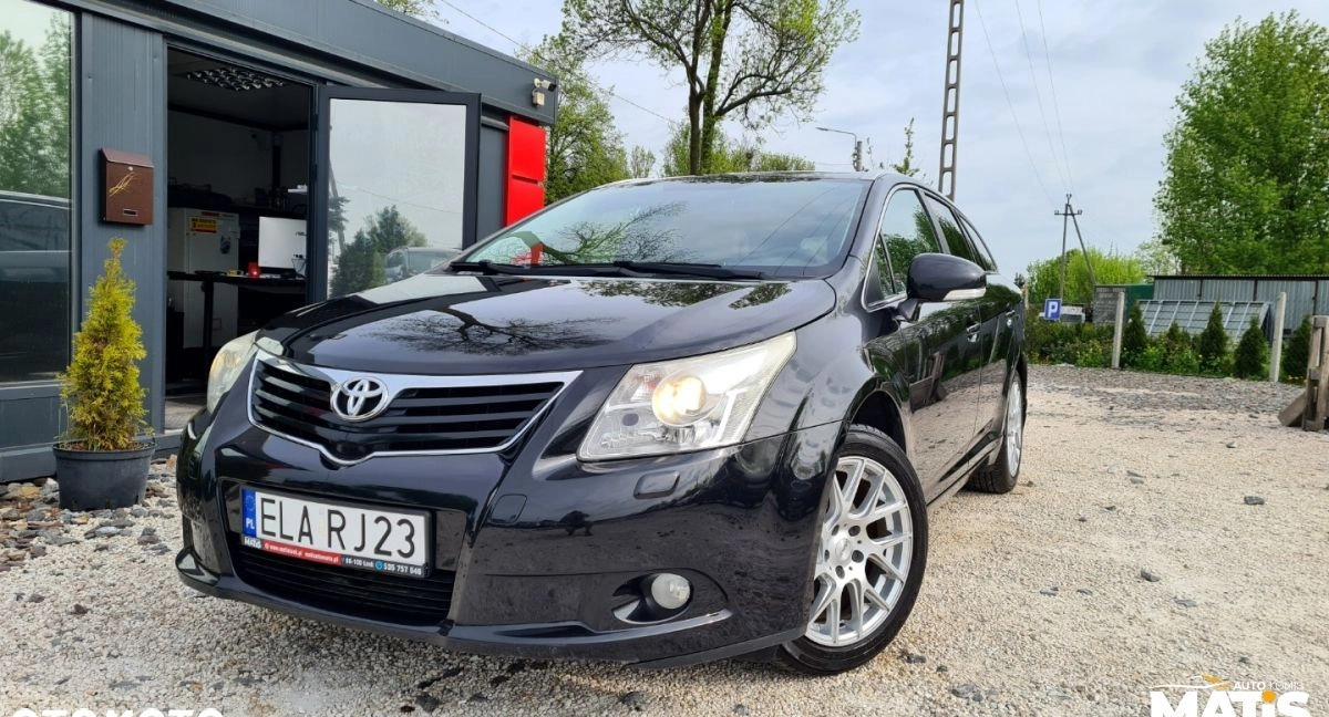 Toyota Avensis cena 34900 przebieg: 235000, rok produkcji 2011 z Wojnicz małe 781